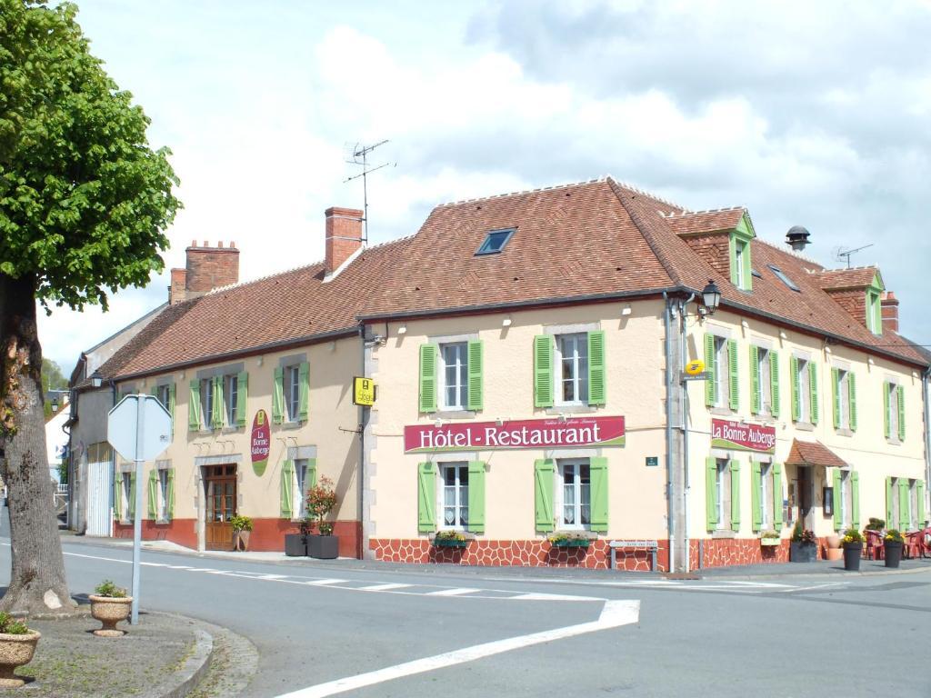 La Bonne Auberge Hotel Nouzerines Exterior photo